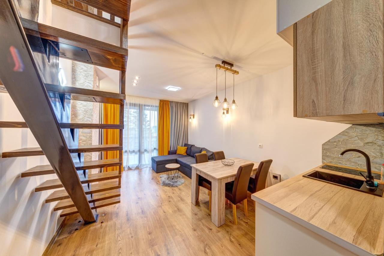 Skyday Penthouse Deluxe At Oak Residence سموليان المظهر الخارجي الصورة