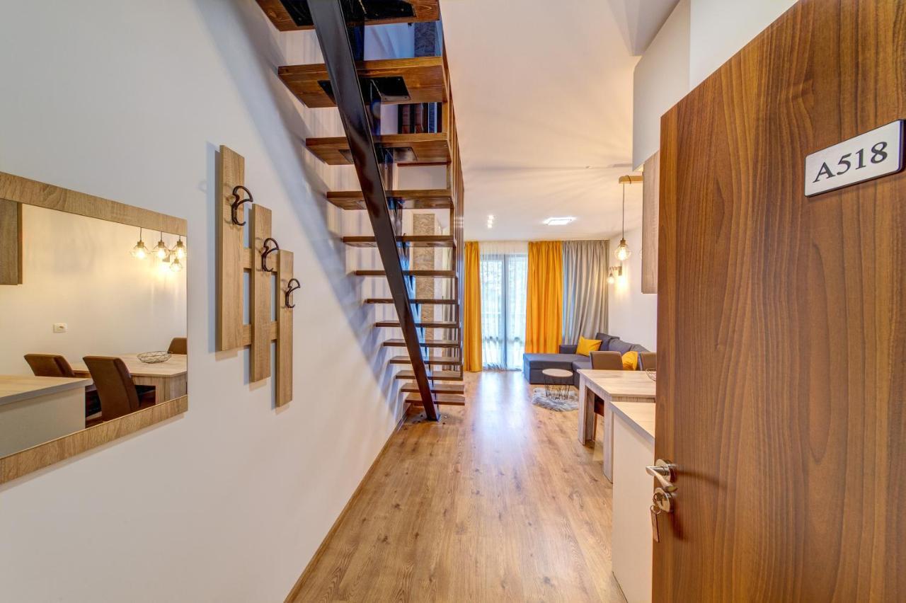 Skyday Penthouse Deluxe At Oak Residence سموليان المظهر الخارجي الصورة